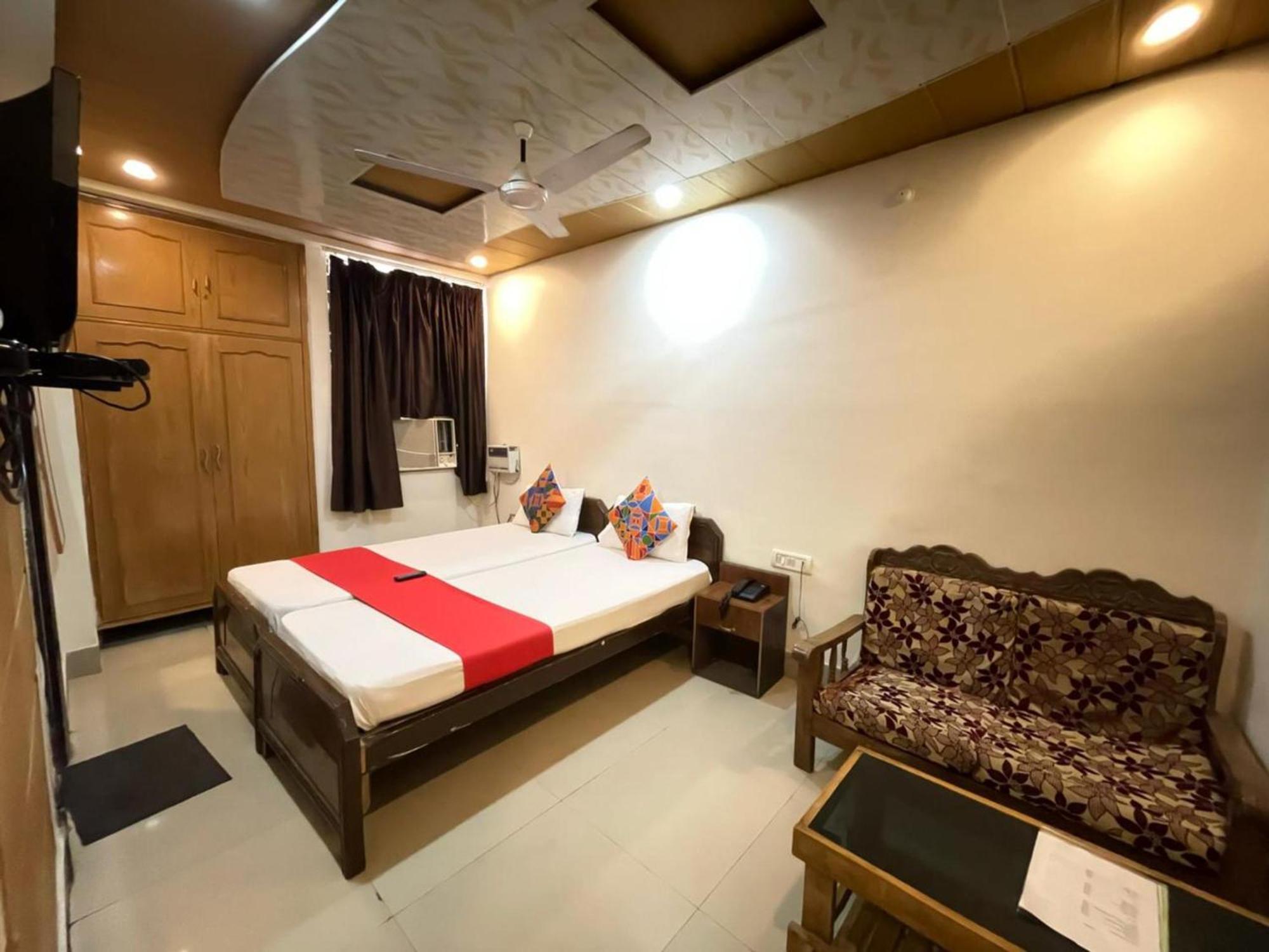 Grg R P International Patna Hotel Patna  Bagian luar foto