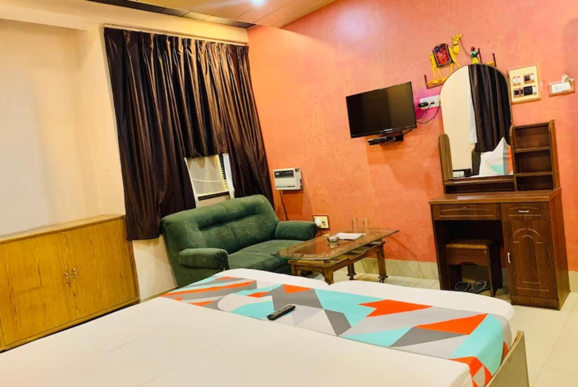 Grg R P International Patna Hotel Patna  Bagian luar foto