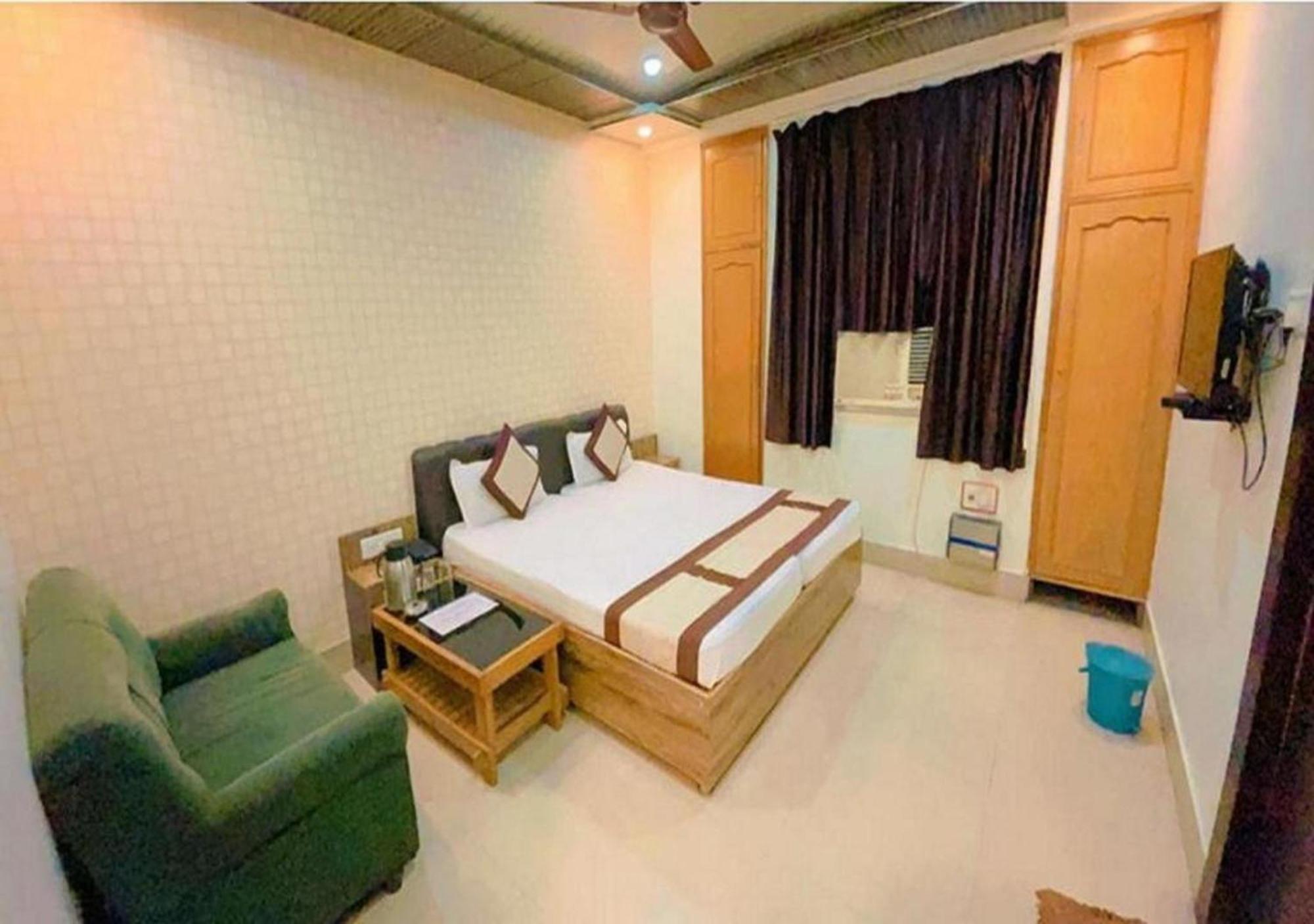 Grg R P International Patna Hotel Patna  Bagian luar foto