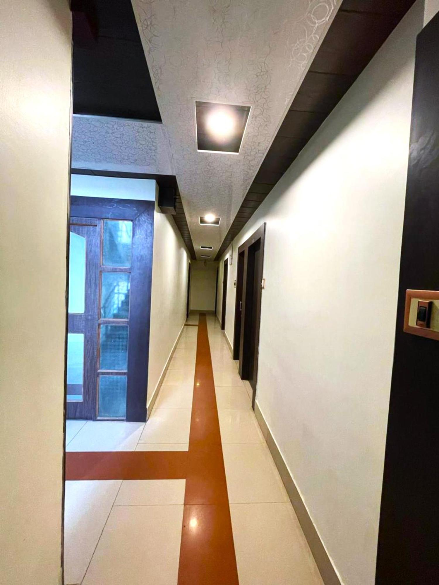 Grg R P International Patna Hotel Patna  Bagian luar foto